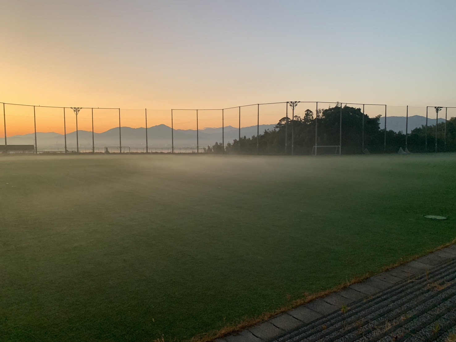 グラウンド企画